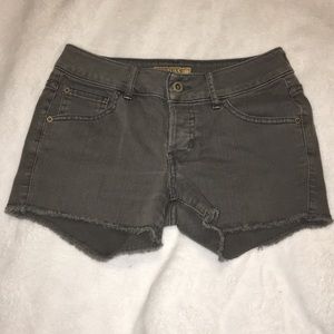 EUC Guess Button fly grey jean shorts. Size 24